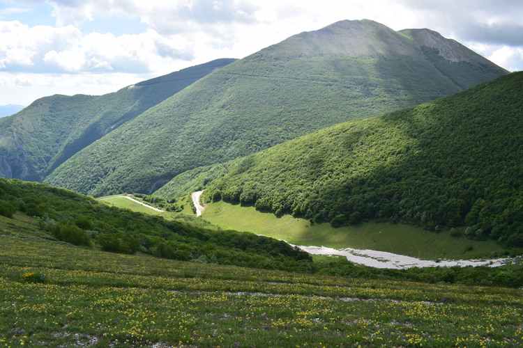 Nel grandioso Monte Catria (Appennino Umbro-Marchigiano)