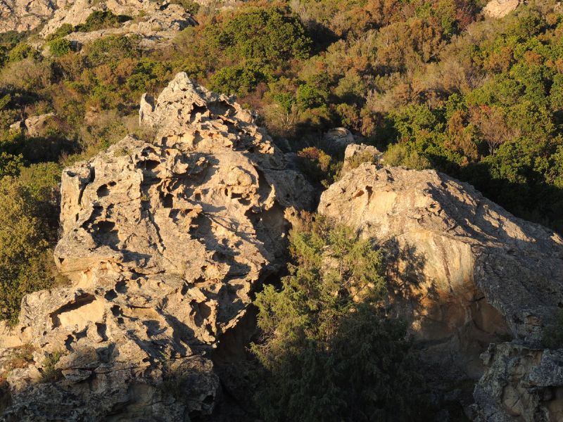 Zona vulcanica - tafoni Sardegna & Korsika