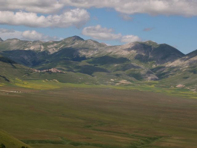 Gita in Umbria: Castelluccio e Monte Subasio