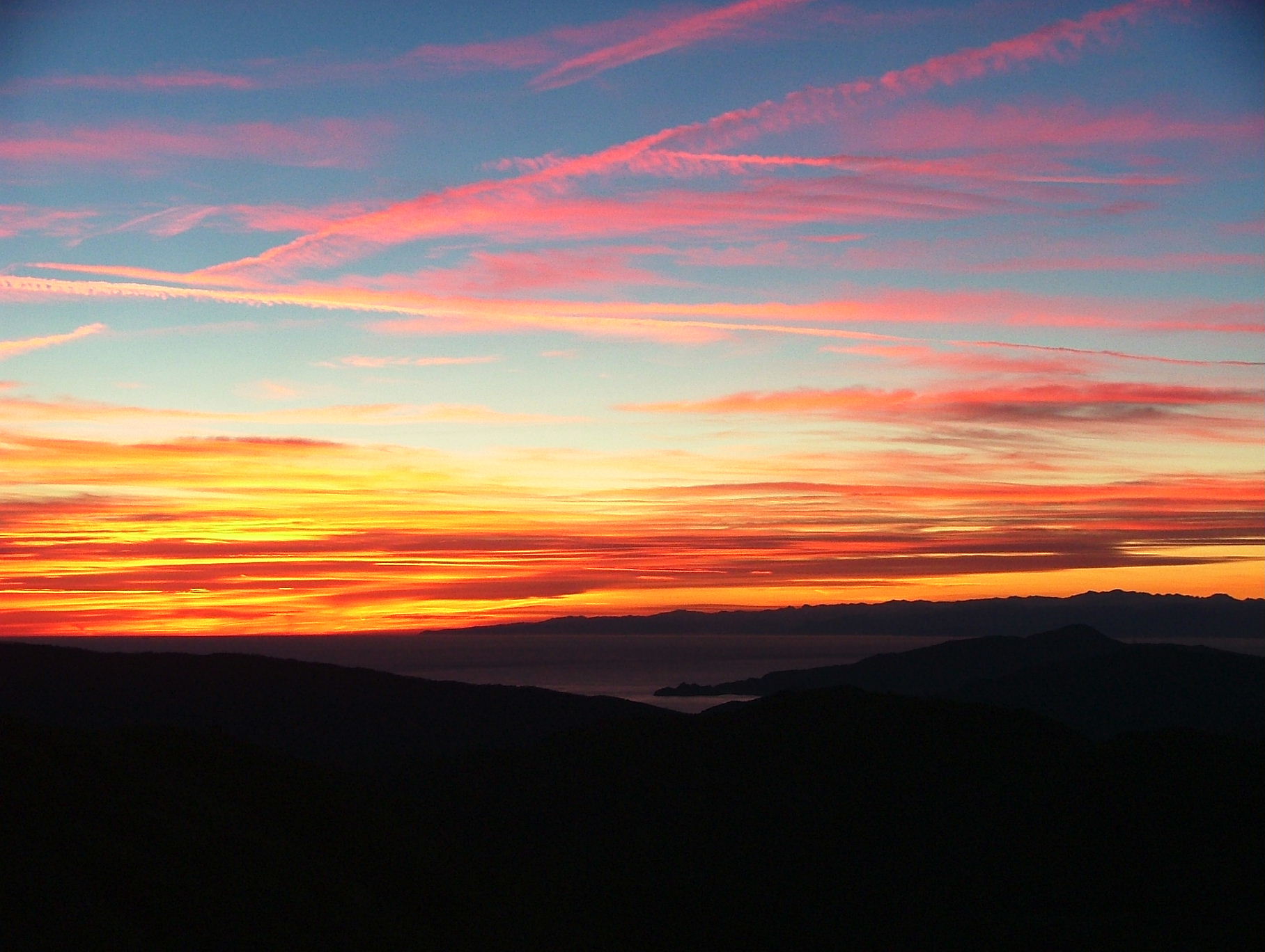 Tramonto di fuoco sul Tigullio